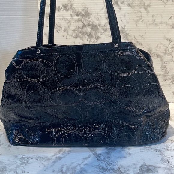 Coach signature C stitch black patent leather kiss lock satchel - Picture 2 of 14